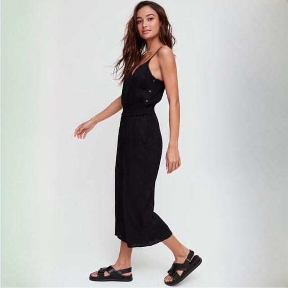 Wilfred Aritzia Irene La Boheme Black Wide Leg Jumpsuit - Picture 2 of 16